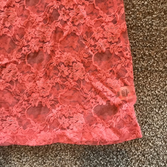 Pink lace see through short sleeve top - Picture 3 of 6